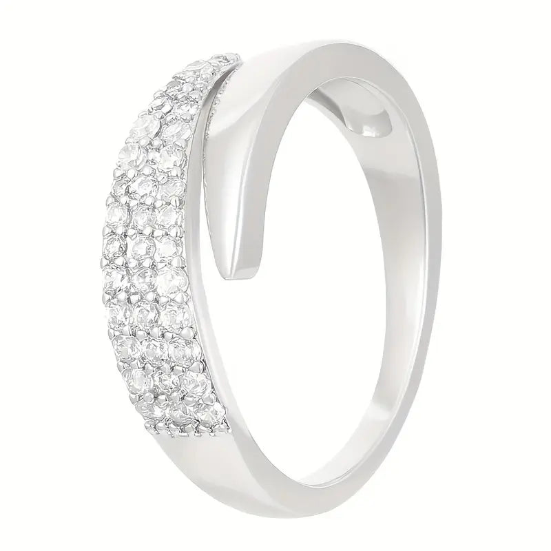 Annalise - Elegante anillo con banda dividida